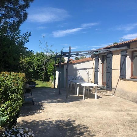 Maison Au Calme Avec Parking En Petite Camargue Beauvoisin  Luaran gambar