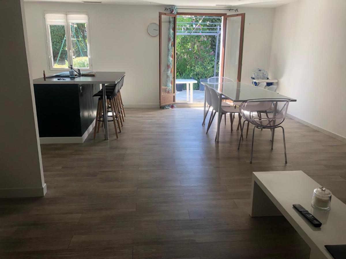 Maison Au Calme Avec Parking En Petite Camargue Beauvoisin  Luaran gambar